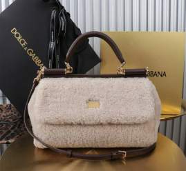 Picture of Dolce Gabbana Handbags _SKUfw198501173fw